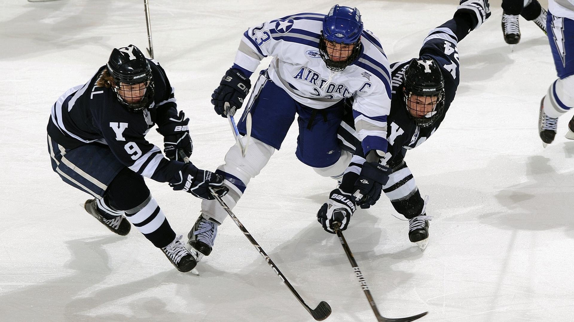 开云在线赛事平台-从哥斯达黎加到波士顿，跨越时空的强压艺术—京多安东决关键战的统治启示