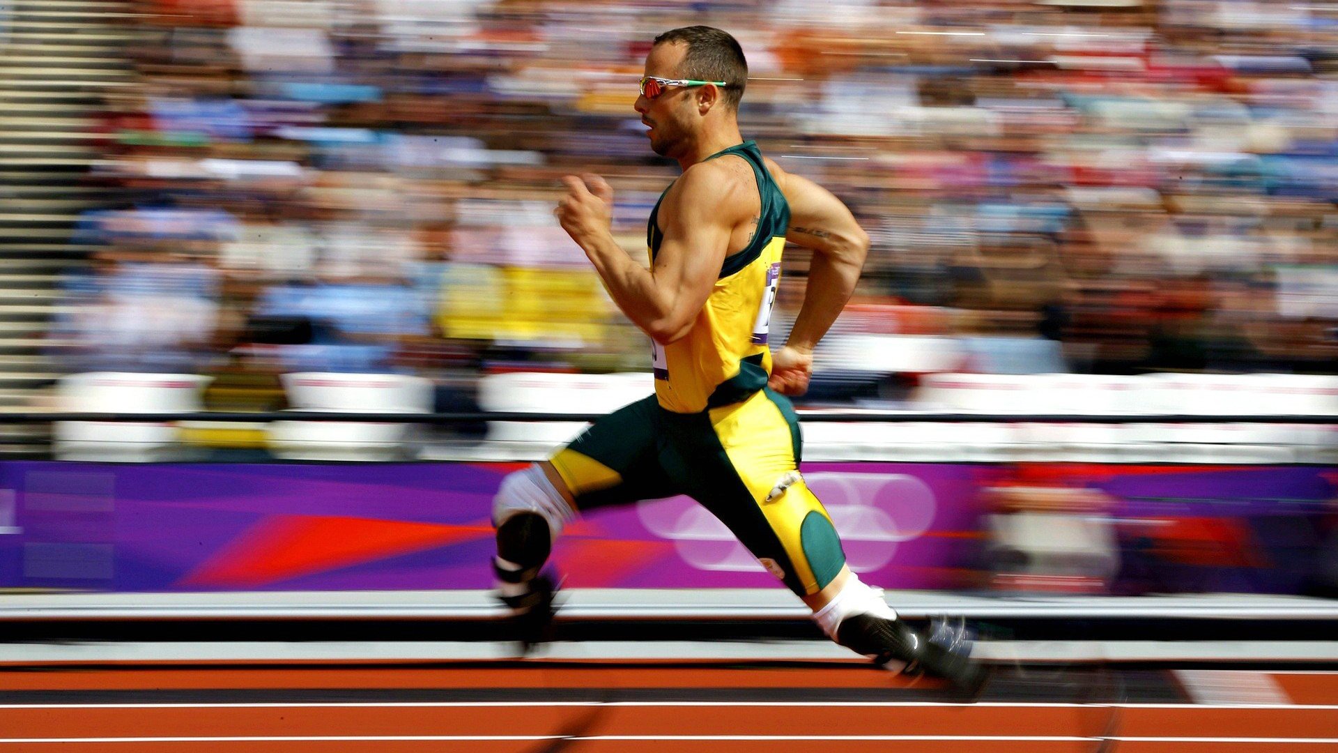 太阳强压上海队,杰伦·格林在年度焦点之战接管比赛