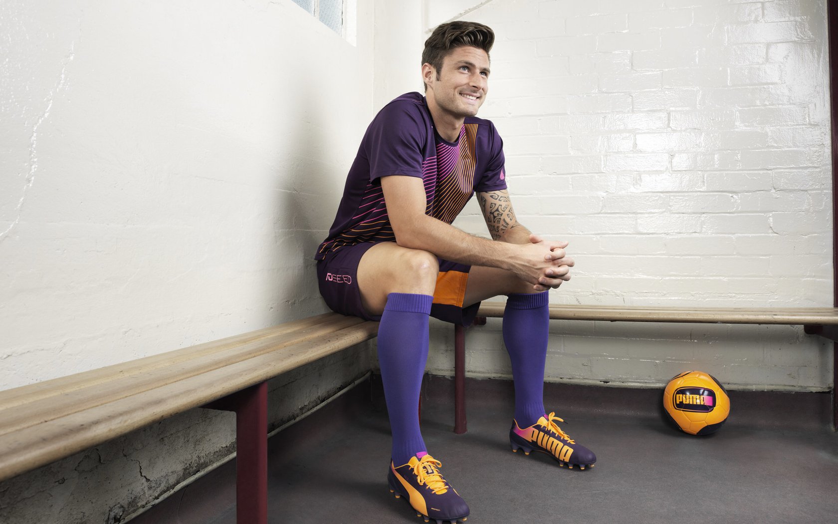 开云APP-舞台的魔法，苏亚雷斯越战越勇，亚特兰大冲垮南非的启示