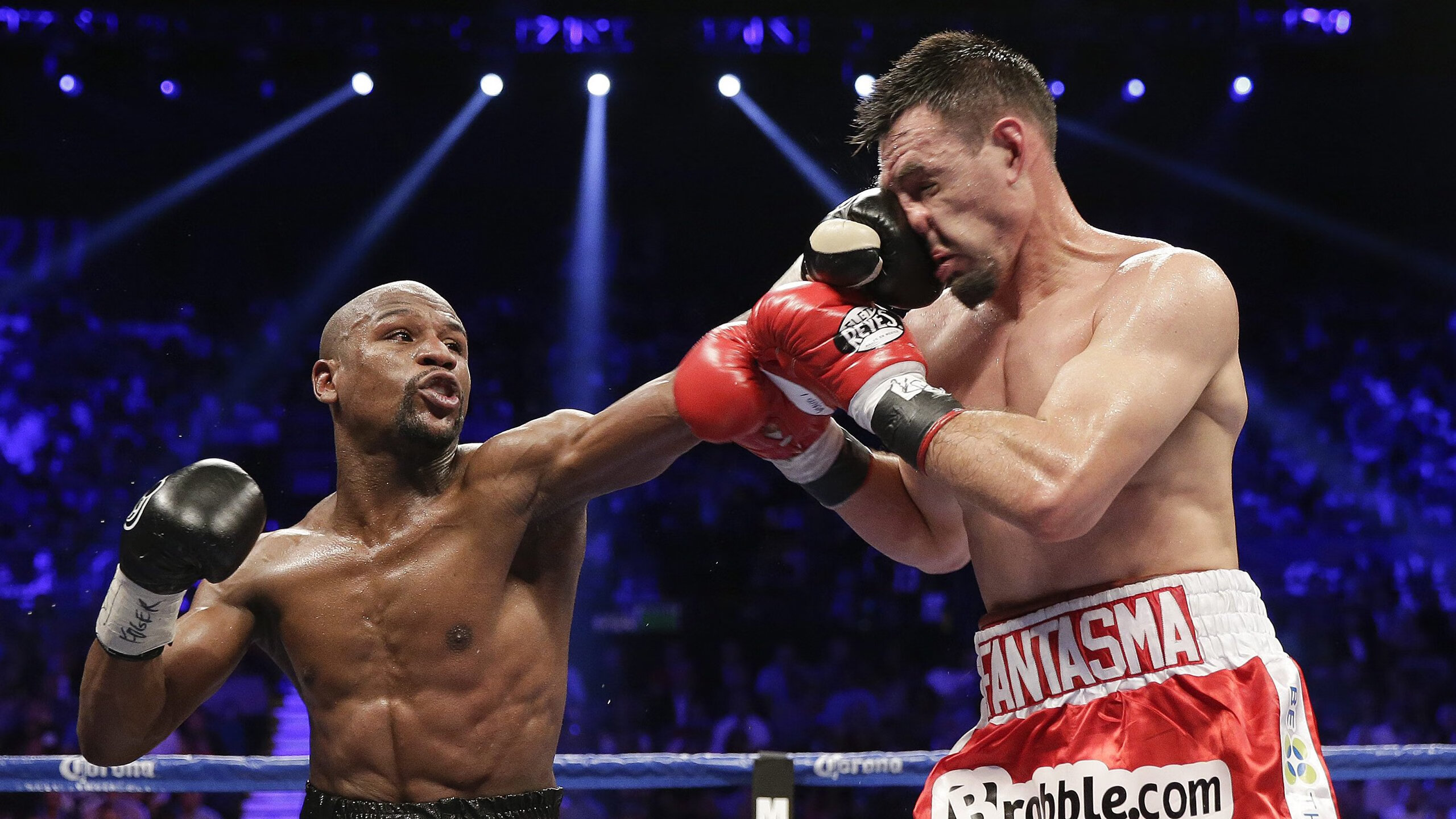 丹麦强势拿下塞内加尔，楚阿梅尼成为关键先生